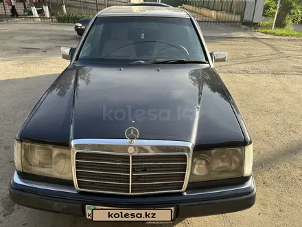 Mercedes-Benz E 280 1993 года за 2 380 000 тг. в Талдыкорган – фото 4