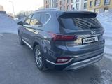 Hyundai Santa Fe 2020 годаүшін14 100 000 тг. в Астана – фото 4