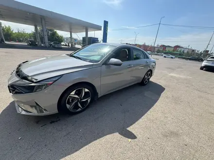 Hyundai Elantra 2021 года за 9 000 000 тг. в Алматы – фото 14