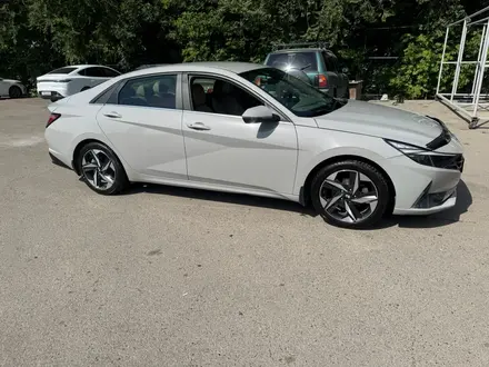 Hyundai Elantra 2021 года за 9 000 000 тг. в Алматы – фото 4