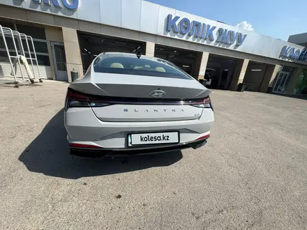 Hyundai Elantra 2021 года за 9 000 000 тг. в Алматы – фото 5