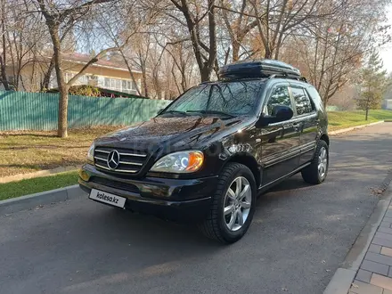 Mercedes-Benz ML 320 2001 года за 4 800 000 тг. в Алматы – фото 3