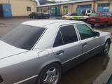 Mercedes-Benz E 320 1993 года за 2 450 000 тг. в Тараз – фото 4