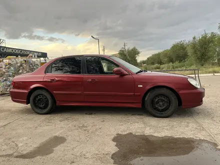 Hyundai Sonata 2004 года за 2 300 000 тг. в Уральск – фото 4