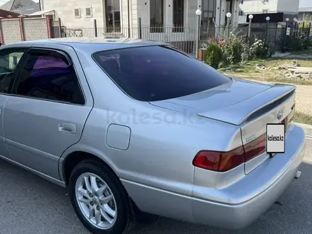 Toyota Camry 2000 года за 3 100 000 тг. в Алматы – фото 3