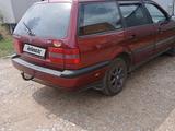 Volkswagen Passat 1995 года за 2 500 000 тг. в Уральск – фото 2