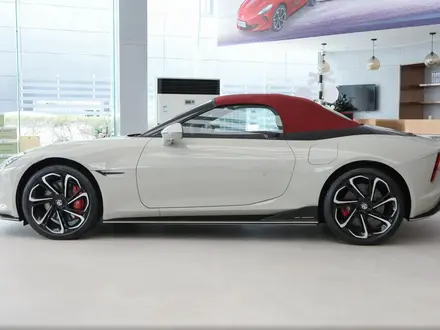 MG Cyberster 4WD 2024 года за 27 500 000 тг. в Алматы – фото 6
