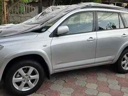 Toyota RAV4 2007 года за 8 500 000 тг. в Алматы – фото 2