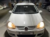 Volkswagen Golf 2004 года за 3 000 000 тг. в Алматы – фото 5