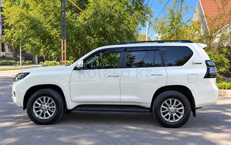Toyota Land Cruiser Prado 2021 года за 33 000 000 тг. в Уральск