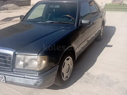Mercedes-Benz E 230 1991 года за 1 500 000 тг. в Жаркент – фото 3