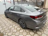 Hyundai Sonata 2019 года за 8 600 000 тг. в Атырау – фото 2