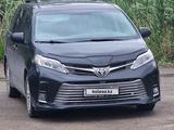Toyota Sienna 2017 года за 13 300 000 тг. в Атырау
