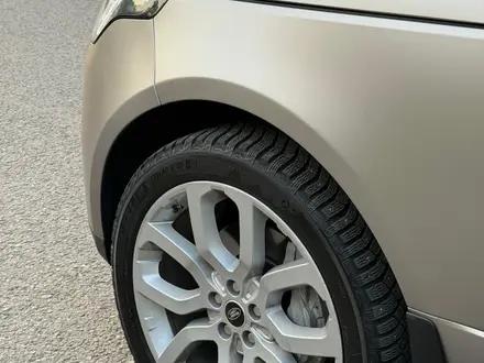 Land Rover Range Rover 2018 года за 34 800 000 тг. в Алматы – фото 2