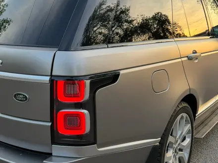Land Rover Range Rover 2018 года за 34 800 000 тг. в Алматы – фото 21