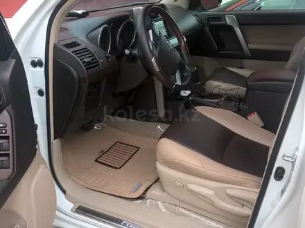 Toyota Land Cruiser Prado 2013 года за 20 000 000 тг. в Актау – фото 2