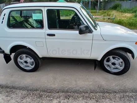 ВАЗ (Lada) Lada 2121 2021 года за 5 570 000 тг. в Алматы – фото 8