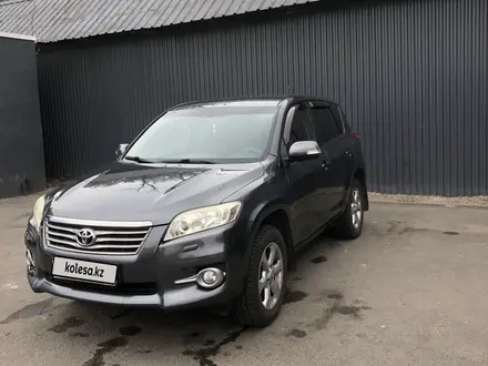 Toyota RAV4 2011 года за 9 500 000 тг. в Алматы