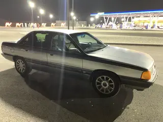 Audi 100