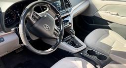Hyundai Elantra 2017 года за 6 800 000 тг. в Алматы – фото 5