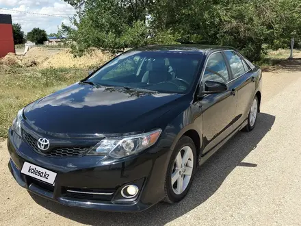 Toyota Camry 2014 года за 5 500 000 тг. в Актобе – фото 5