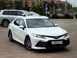 Toyota Camry 2021 годаүшін14 000 000 тг. в Актобе