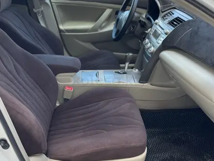 Toyota Camry 2010 года за 6 000 000 тг. в Актау – фото 12