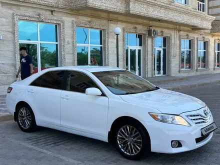 Toyota Camry 2010 года за 6 000 000 тг. в Актау – фото 2