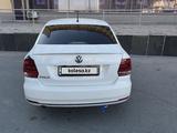 Volkswagen Polo 2016 года за 5 000 000 тг. в Семей – фото 2