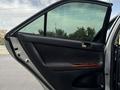 Toyota Camry 2003 года за 3 600 000 тг. в Шымкент – фото 26