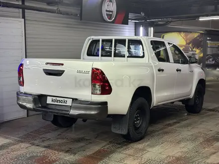 Toyota Hilux 2017 года за 12 200 000 тг. в Алматы – фото 6