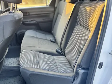 Toyota Hilux 2017 года за 12 200 000 тг. в Алматы – фото 2
