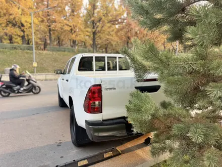 Toyota Hilux 2017 года за 12 200 000 тг. в Алматы – фото 3