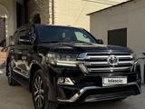 Toyota Land Cruiser 2017 годаүшін30 900 000 тг. в Тараз