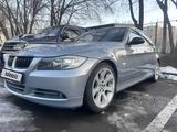 BMW 330 2005 года за 6 000 000 тг. в Алматы – фото 2