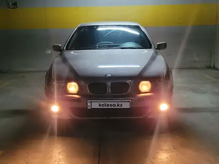 BMW 528 1998 года за 3 200 000 тг. в Алматы – фото 8