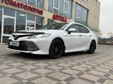 Toyota Camry 2019 года за 14 500 000 тг. в Шымкент – фото 2