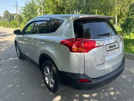 Toyota RAV4 2015 года за 7 700 000 тг. в Шымкент – фото 4