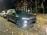 Hyundai Santa Fe 2020 годаүшін15 500 000 тг. в Алматы