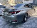 Lexus ES 300h 2021 года за 20 500 000 тг. в Алматы – фото 3