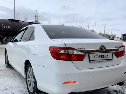 Toyota Camry 2012 года за 7 790 000 тг. в Актобе – фото 6