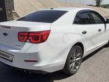 Chevrolet Malibu 2014 года за 8 000 000 тг. в Шымкент – фото 3