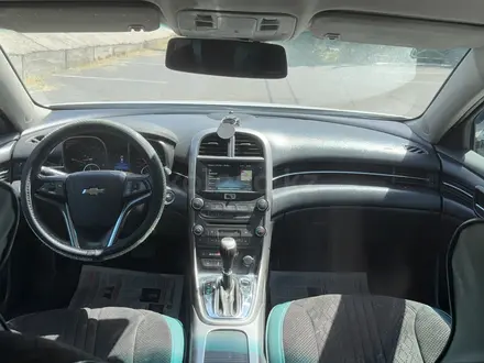 Chevrolet Malibu 2014 года за 8 000 000 тг. в Шымкент – фото 13