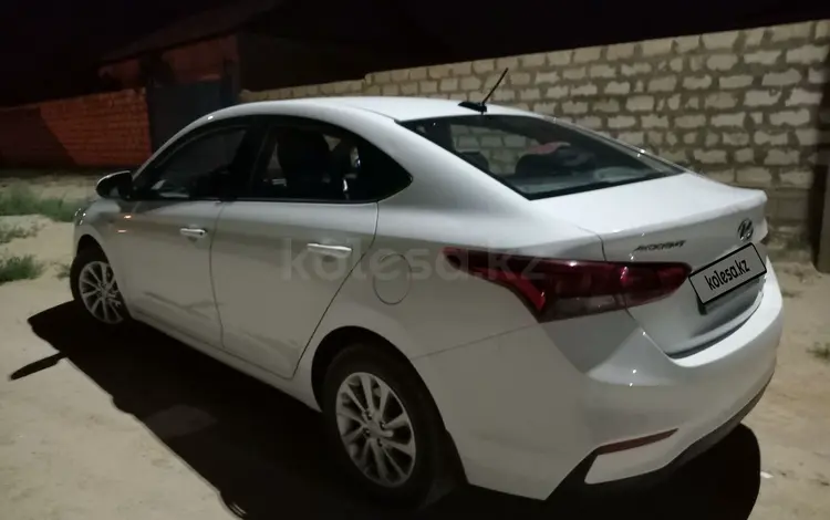 Hyundai Accent 2018 годаfor6 500 000 тг. в Жанаозен