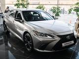 Lexus ES 250 F Sport 2.5 2024 года за 34 470 000 тг. в Астана – фото 2