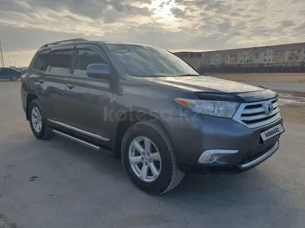 Toyota Highlander 2013 года за 13 000 000 тг. в Актау – фото 4