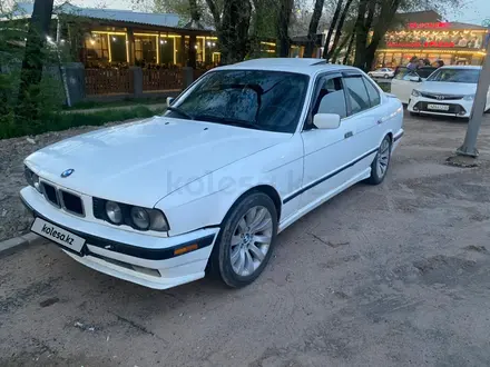 BMW 520 1993 года за 1 650 000 тг. в Алматы – фото 13