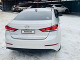 Hyundai Elantra 2018 годаfor6 500 000 тг. в Актобе – фото 4