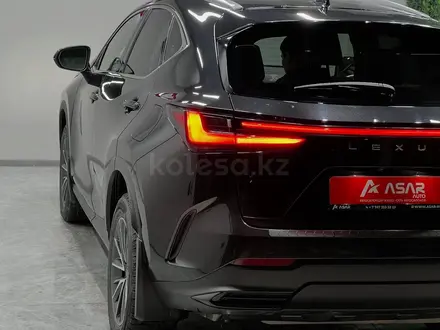 Lexus NX 350h 2022 года за 24 500 000 тг. в Астана – фото 4