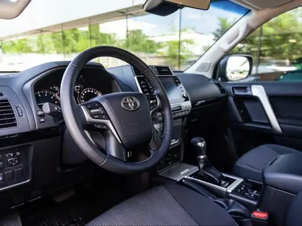 Toyota Land Cruiser Prado 2023 года за 22 900 000 тг. в Алматы – фото 4